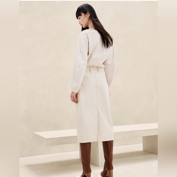 Banana Republic Harlow Denim Cargo skirt, size 10 - Picture 4 of 12